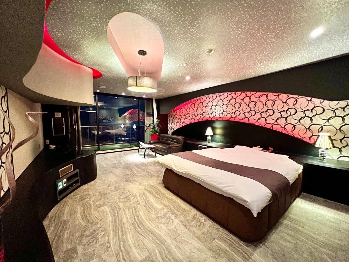 Sky Bali Style Beppu, Resort Love Hotel المظهر الخارجي الصورة
