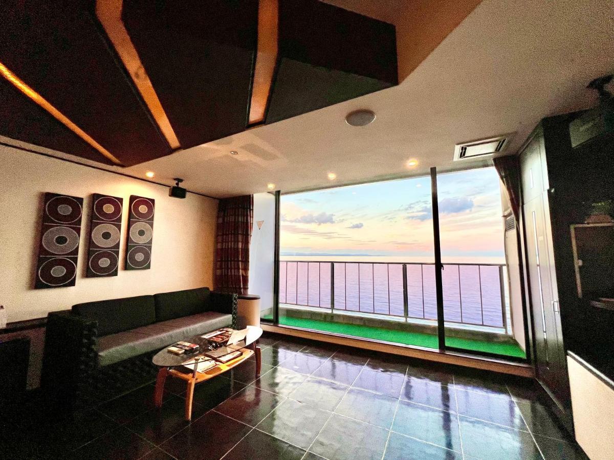 Sky Bali Style Beppu, Resort Love Hotel المظهر الخارجي الصورة